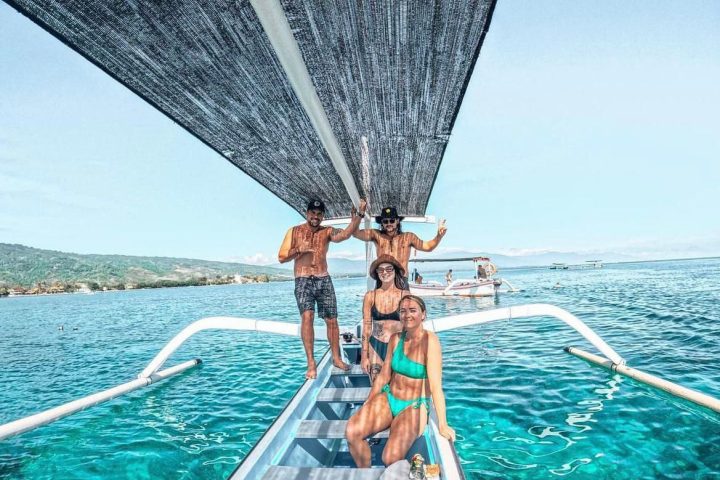 Lovina Dolphin Tours At Lovina Beach